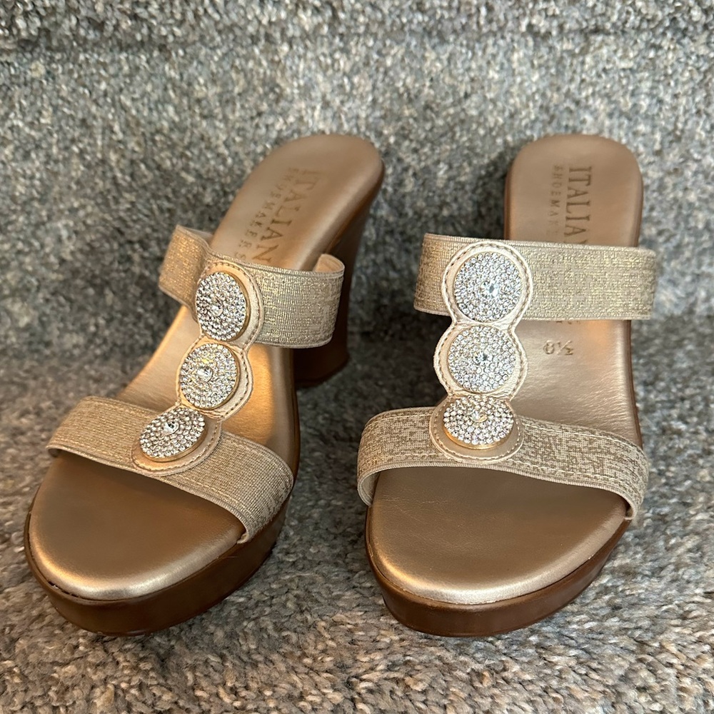 Italian shoemakers brand Melony wedge sandals, gold champagne w/ gemstones, 8.5